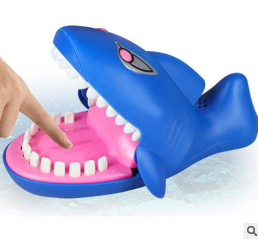 咬手鯊魚(yú)圖片/咬手鯊魚(yú)樣板圖 (4)