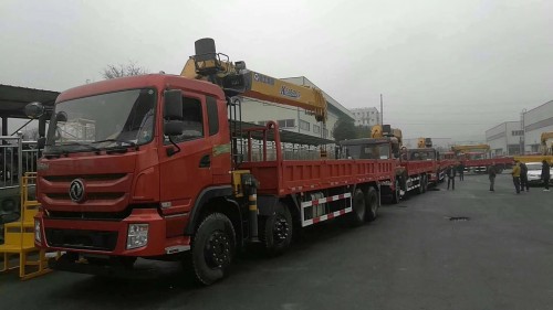東風(fēng)三一隨車吊_各*隨車吊*出售后三年*