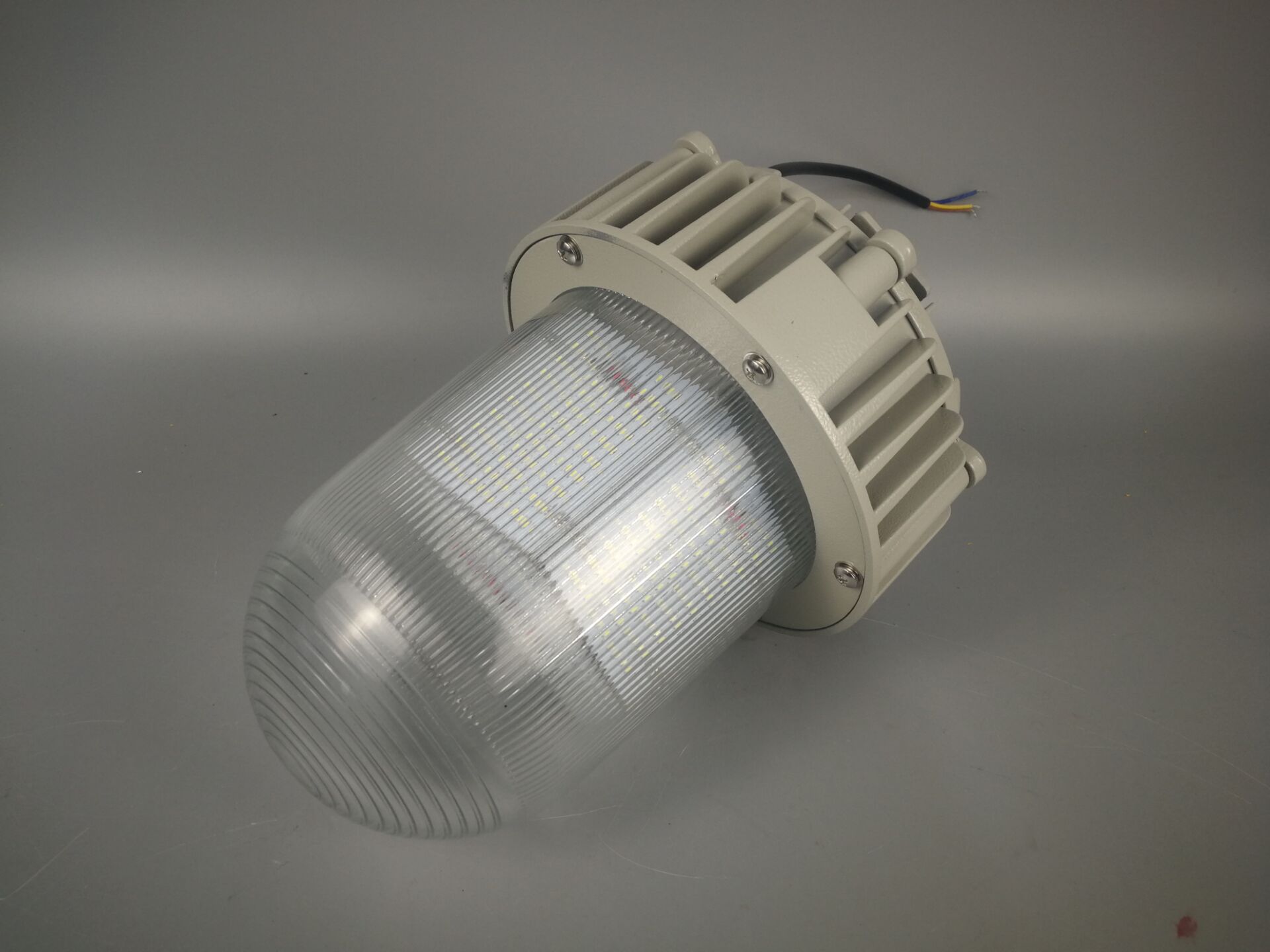 工業(yè)三防防水防塵防腐LED燈圖片/工業(yè)三防防水防塵防腐LED燈樣板圖 (1)