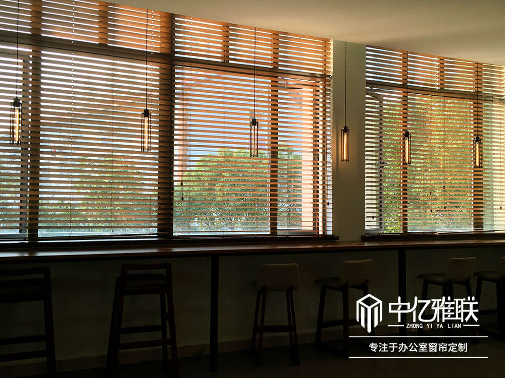 電動(dòng)鋁合金百葉窗圖片/電動(dòng)鋁合金百葉窗樣板圖 (1)