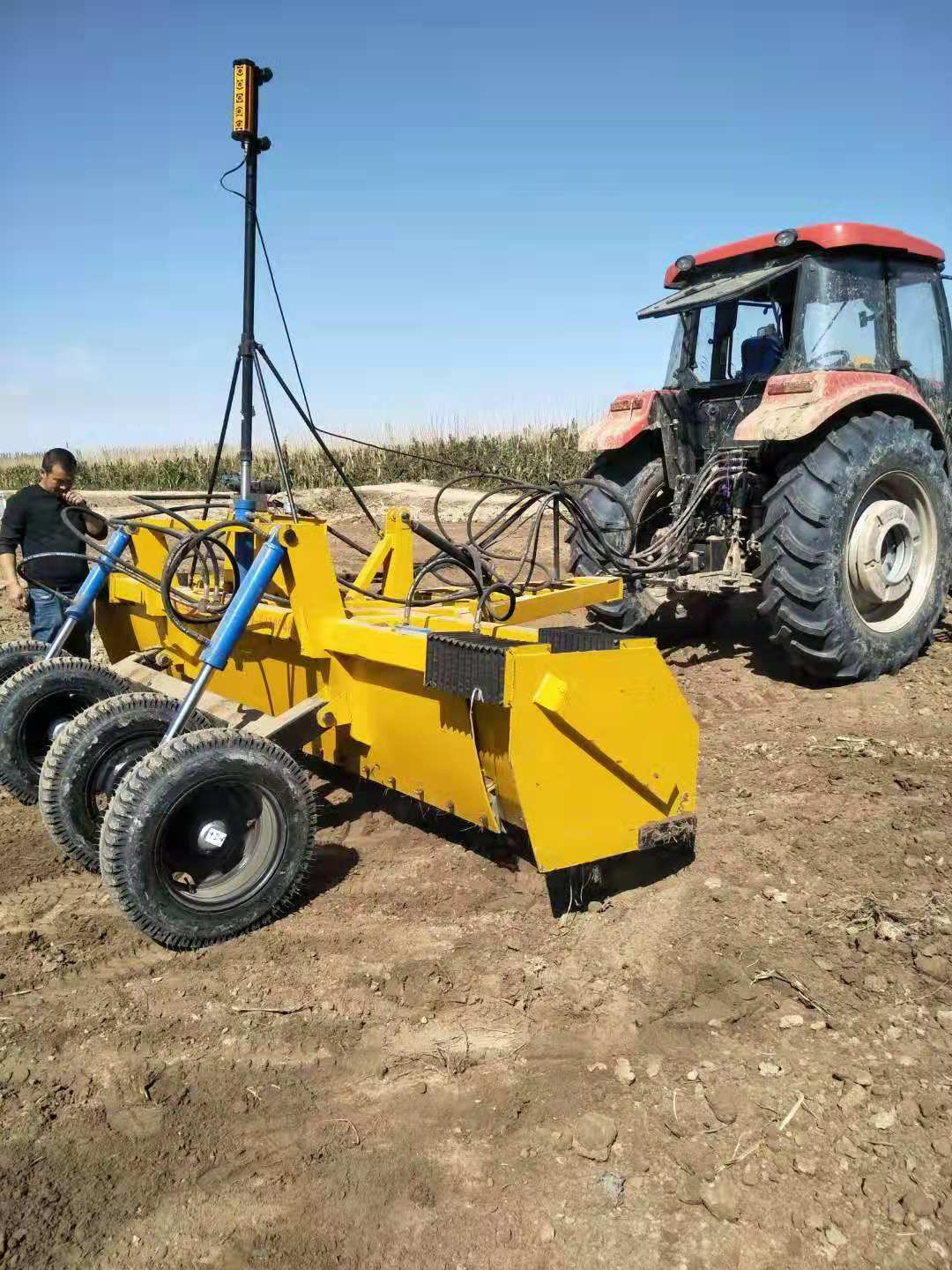 農(nóng)業(yè)用具激光平地機圖片/農(nóng)業(yè)用具激光平地機樣板圖 (1)