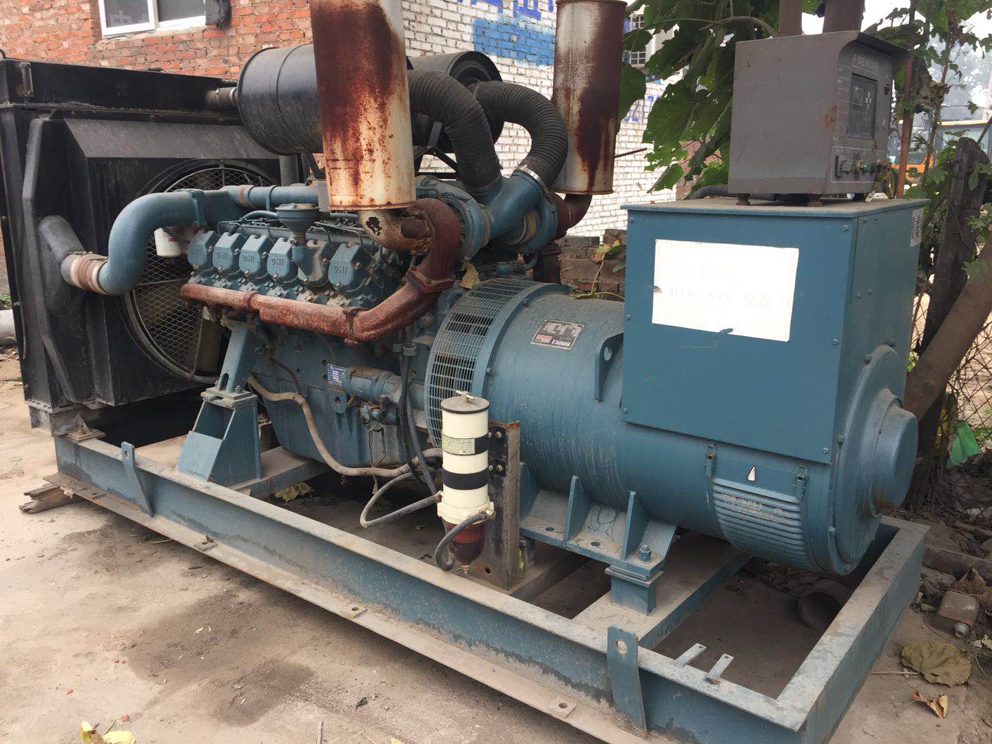 二手發(fā)電機(jī)圖片/二手發(fā)電機(jī)樣板圖 (1)