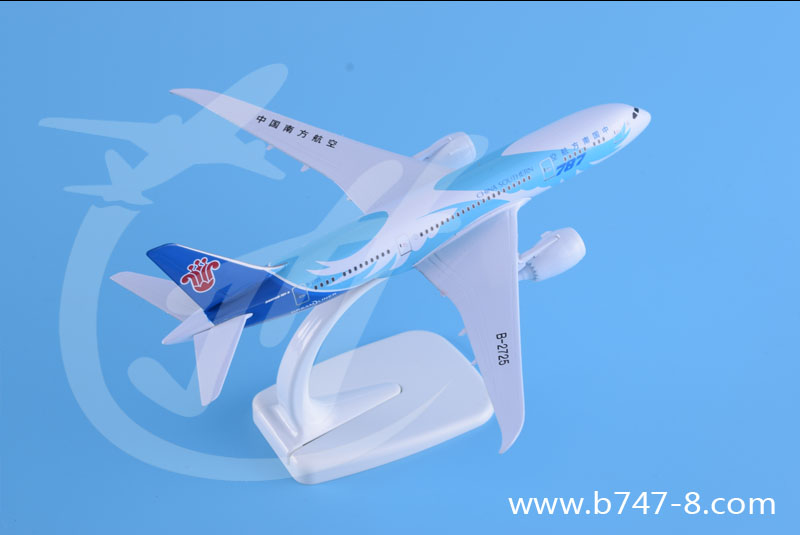 飞机模型波音B787-8南航图片