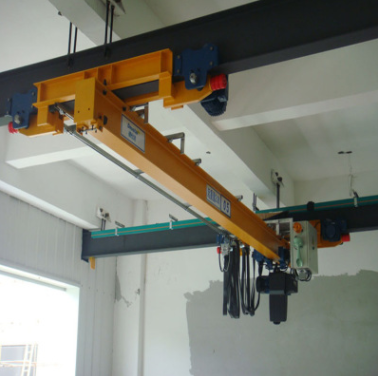 單梁起重機圖片