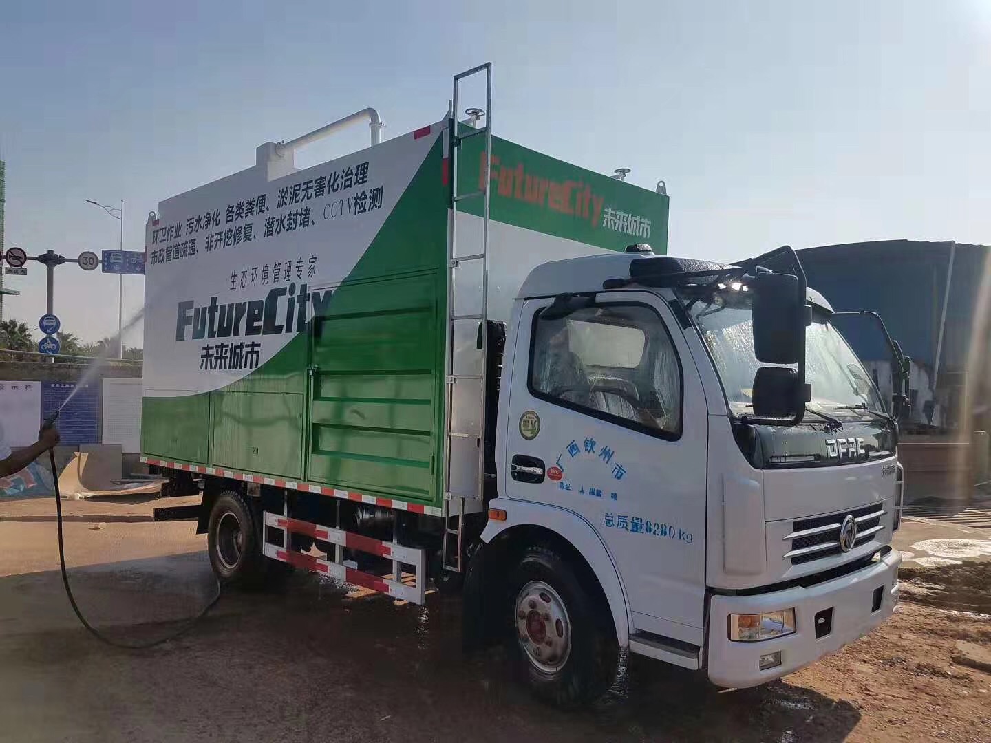 污泥處理車，固液分離吸糞車，凈化吸糞車