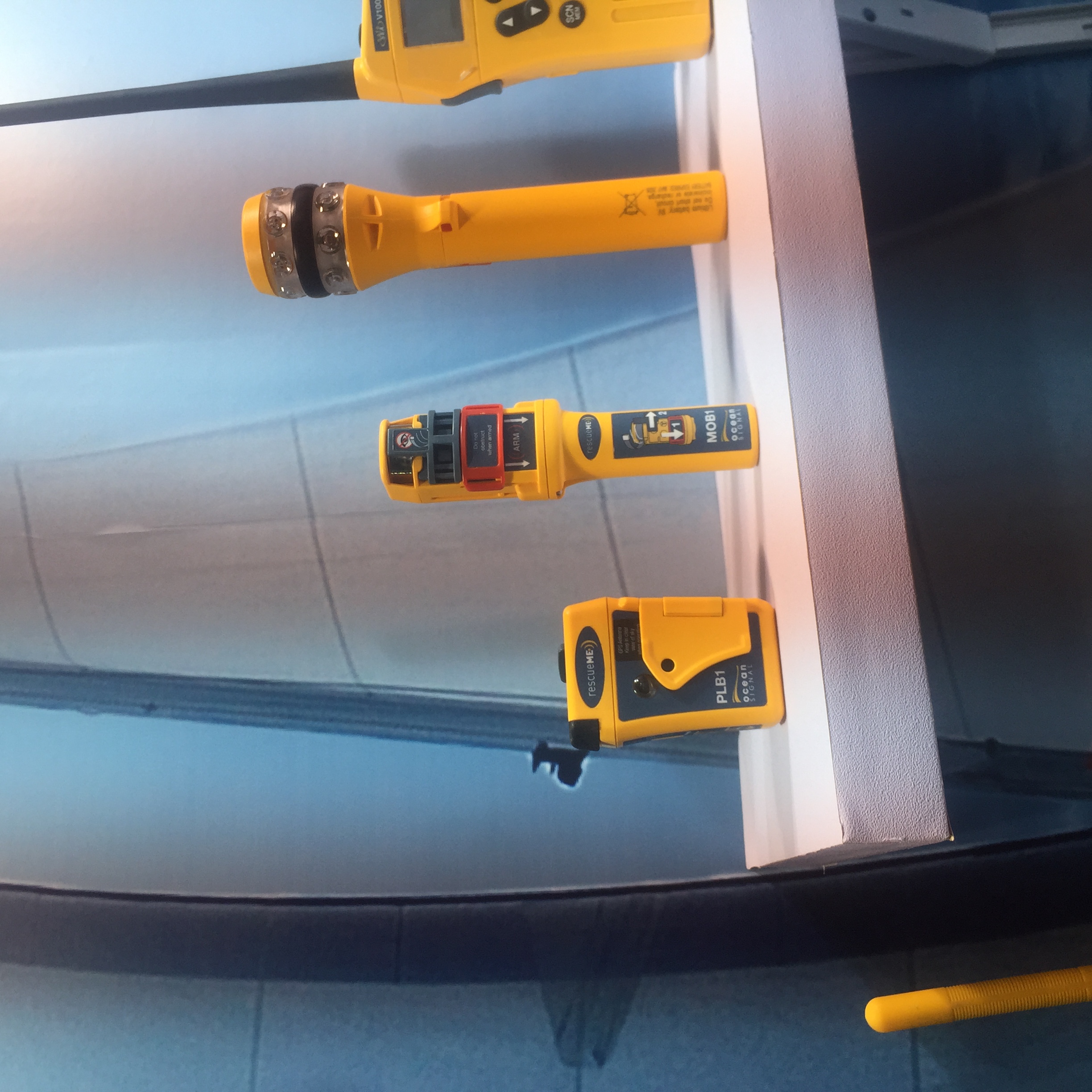 VHF手持對(duì)講機(jī)圖片/VHF手持對(duì)講機(jī)樣板圖 (3)