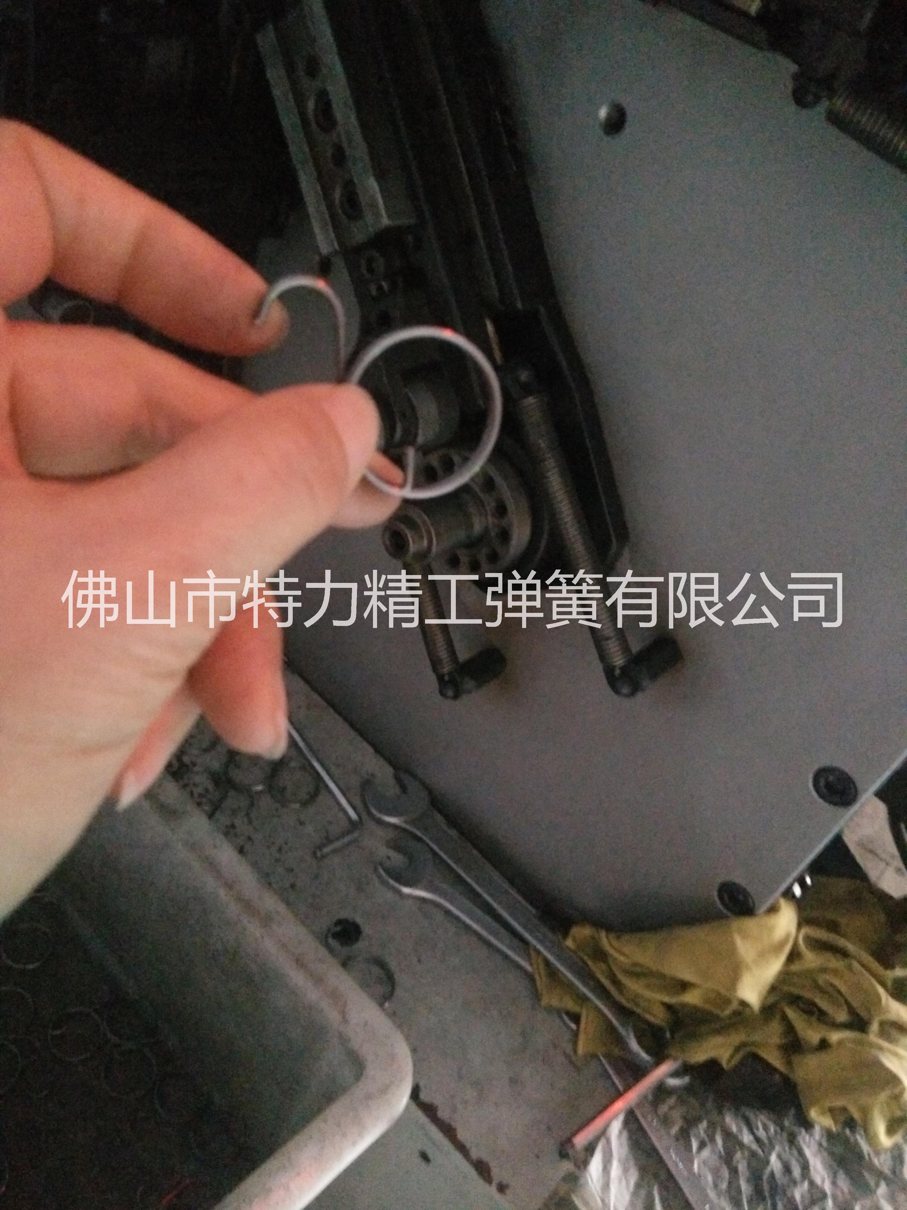 廠家供應(yīng)扭轉(zhuǎn)彈簧五金彈簧壓縮彈簧拉伸彈簧卡簧
