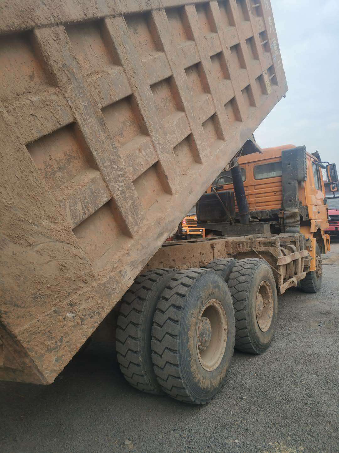 出售陜汽德龍二手后八輪380馬力圖片/出售陜汽德龍二手后八輪380馬力樣板圖 (4)