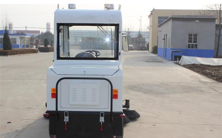 駕駛式掃地車圖片/駕駛式掃地車樣板圖 (2)