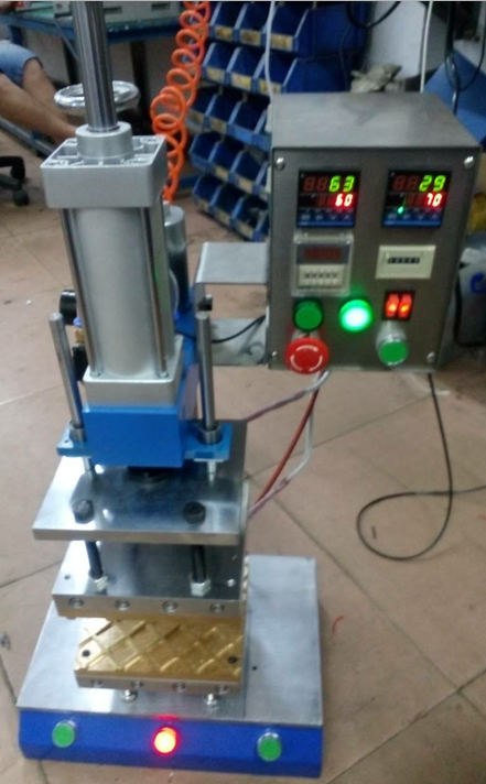 雙面塑料熱壓機(jī) 食品雙面燙標(biāo)機(jī)