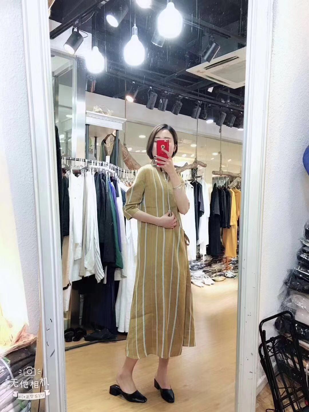 原創(chuàng)春夏女裝|品牌專柜女裝尾貨圖片/原創(chuàng)春夏女裝|品牌專柜女裝尾貨樣板圖 (2)