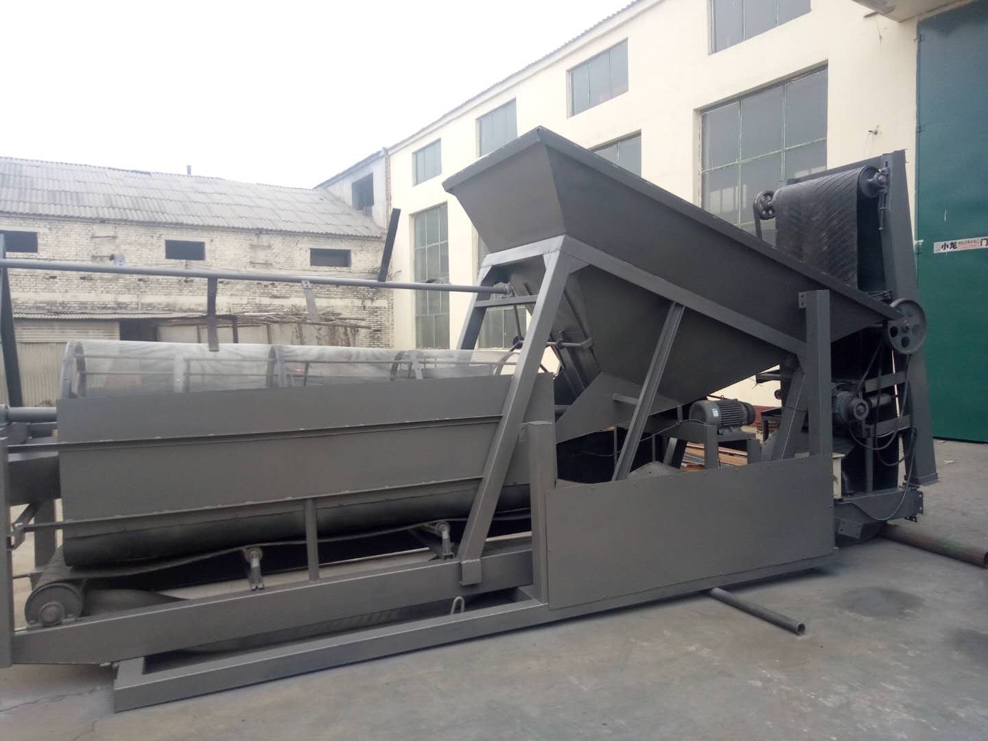 礦山全自動篩沙機(jī)圖片/礦山全自動篩沙機(jī)樣板圖 (3)