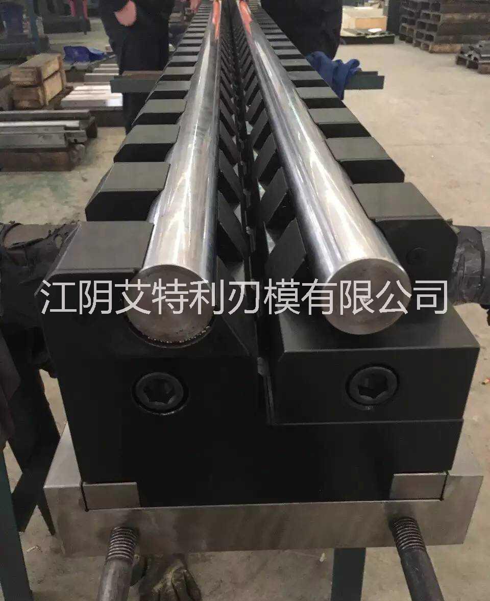 艾特利數(shù)控折彎?rùn)C(jī)模具，無(wú)壓痕折彎模具，折彎?rùn)C(jī)模具廠家