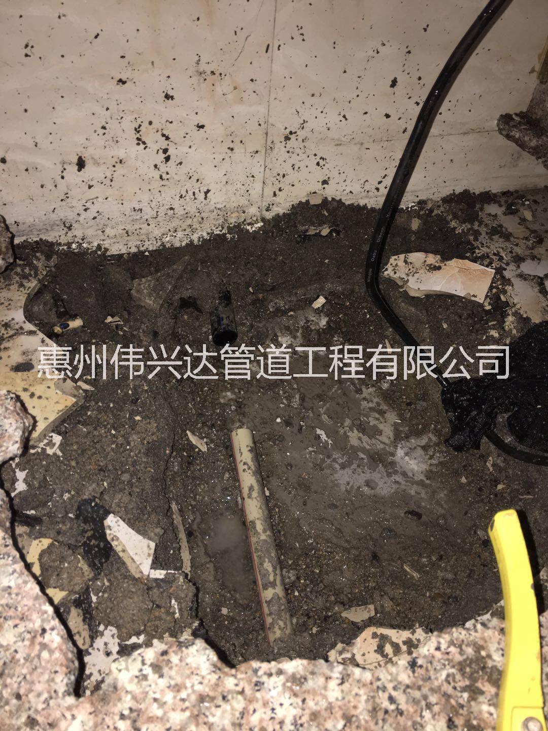 小区供水管压力不够，地下水管暗漏