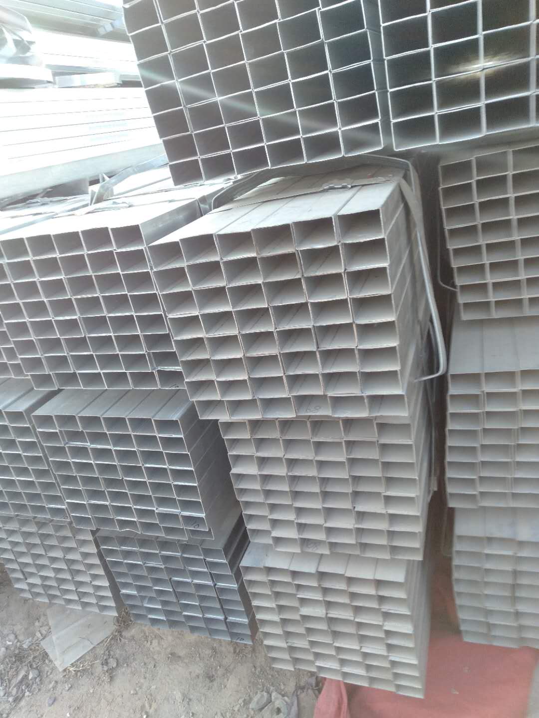 濟南鍍鋅方管經(jīng)銷商