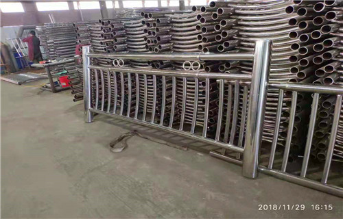 不銹鋼復(fù)合管價(jià)格圖片/不銹鋼復(fù)合管價(jià)格樣板圖 (3)