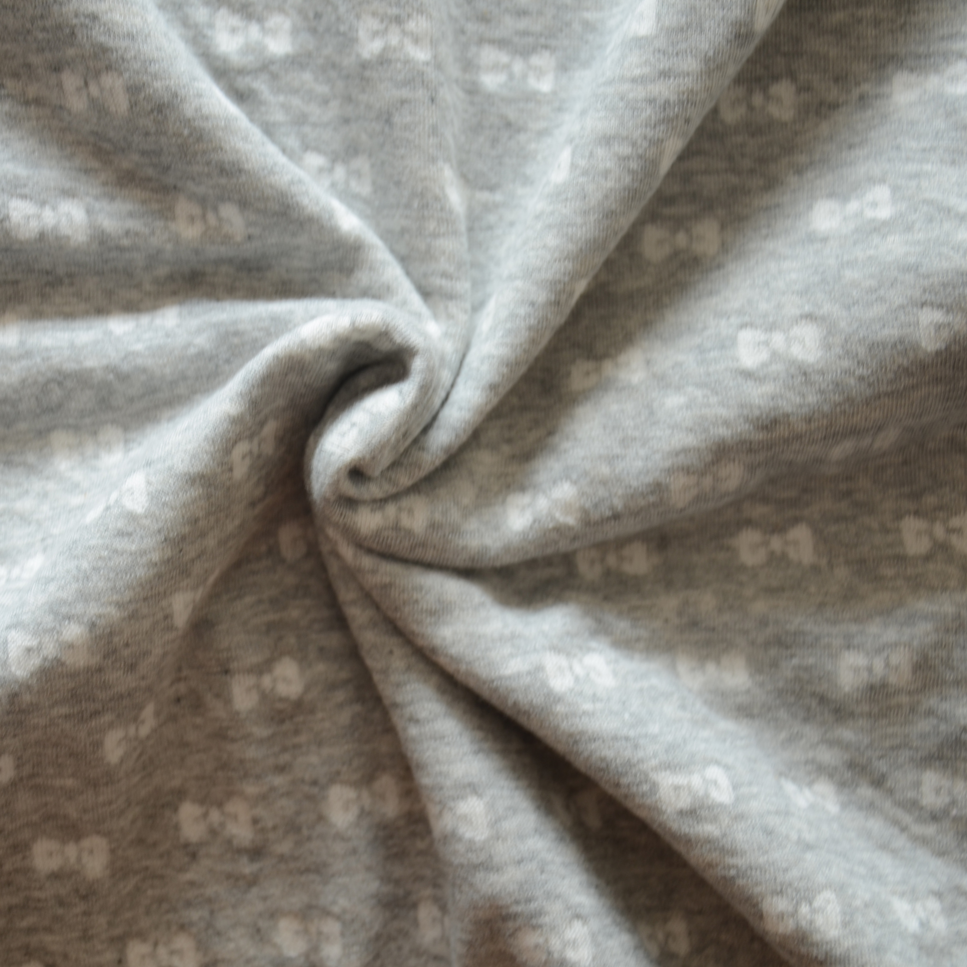 濰坊 60s有機(jī)棉汗布 染色印花針織面料嬰幼兒服裝面料