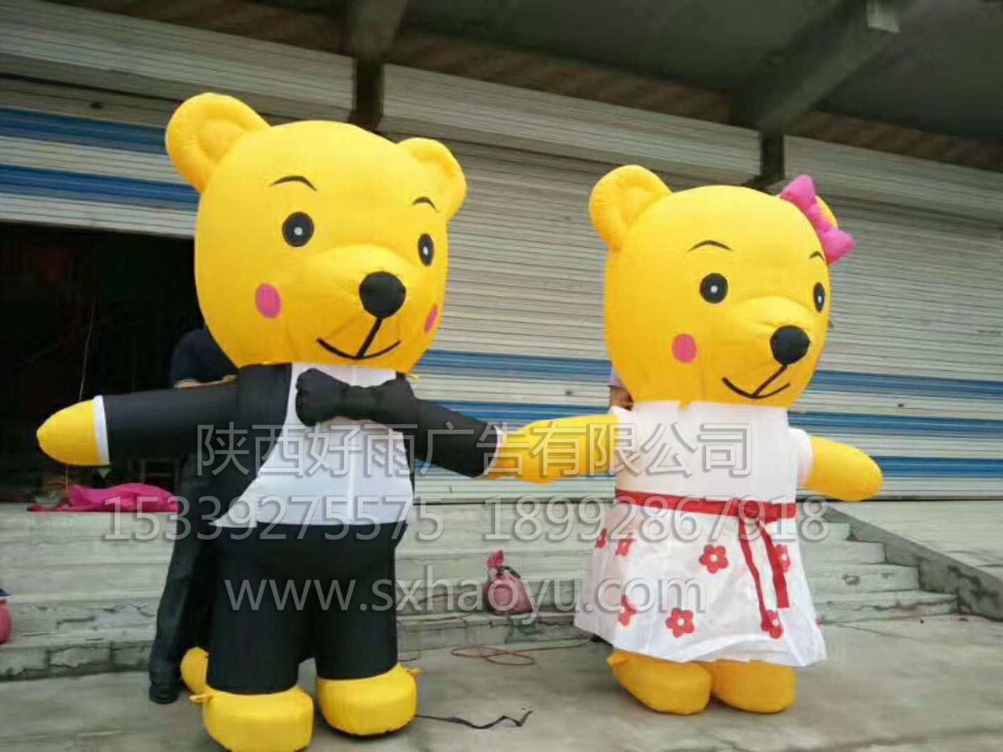 西安小豬佩奇卡通氣模充氣卡通氣模 西安小豬佩奇豬豬俠充氣卡通氣模