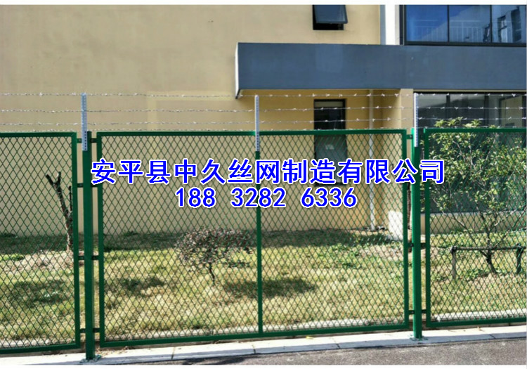 公路護(hù)欄網(wǎng)圖片/公路護(hù)欄網(wǎng)樣板圖 (1)