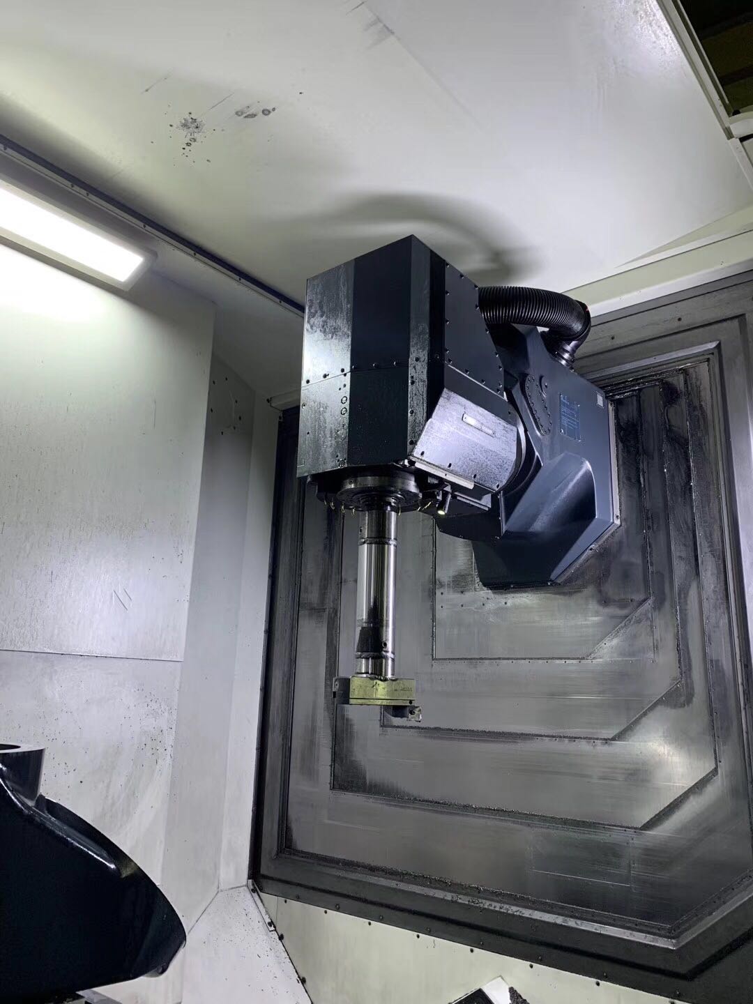 二手德馬吉五軸聯(lián)動(dòng)臥式加工中心圖片/二手德馬吉五軸聯(lián)動(dòng)臥式加工中心樣板圖 (2)