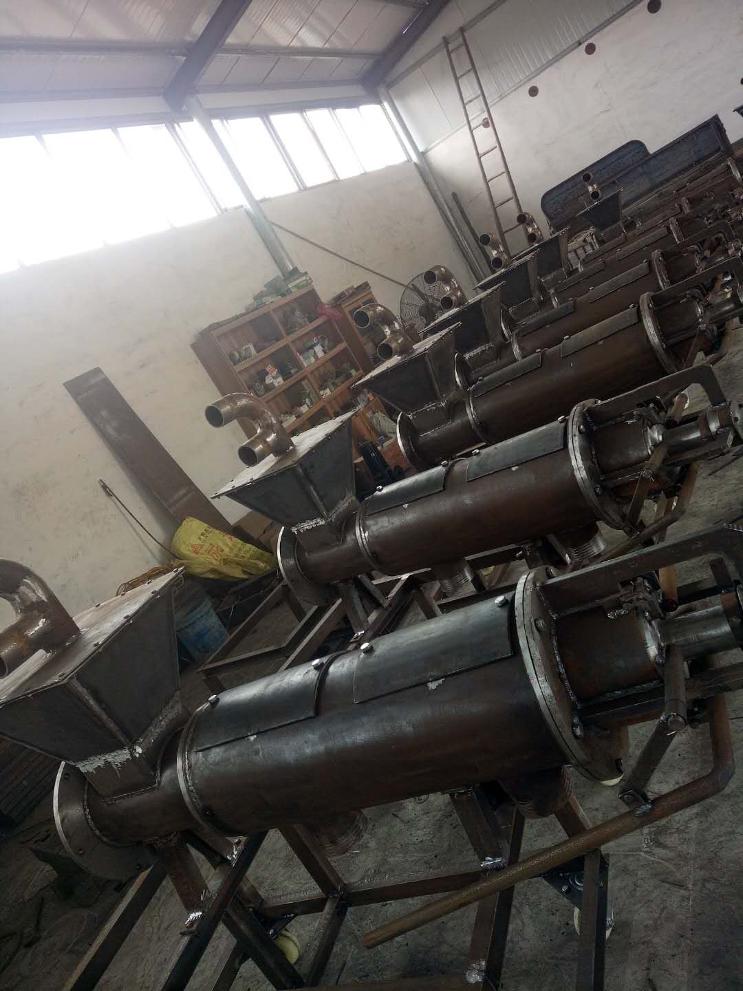 牛糞處理設(shè)備圖片/牛糞處理設(shè)備樣板圖 (4)