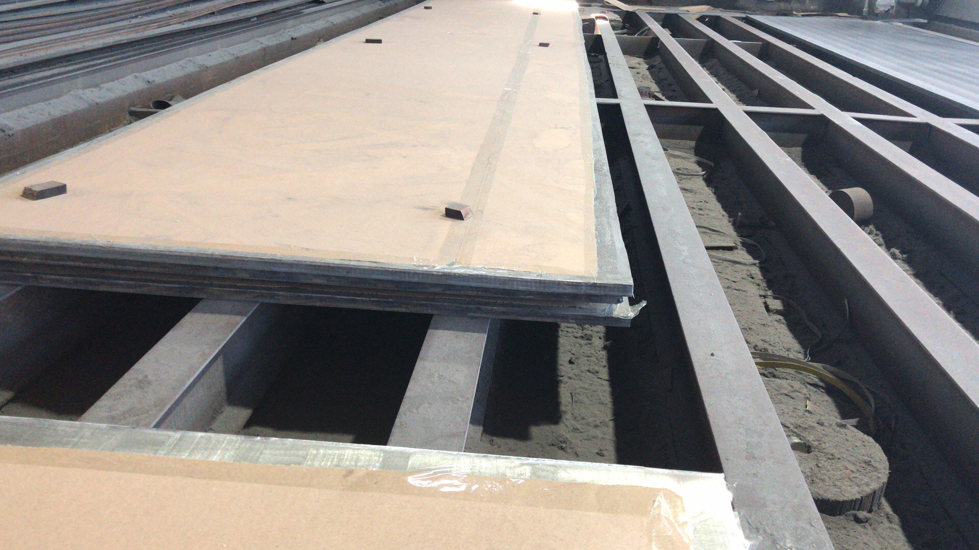 304不銹鋼復(fù)合板生產(chǎn)商批發(fā)報價表