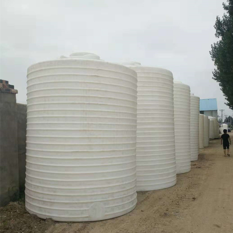 一噸1.5噸塑料桶站式水塔圖片