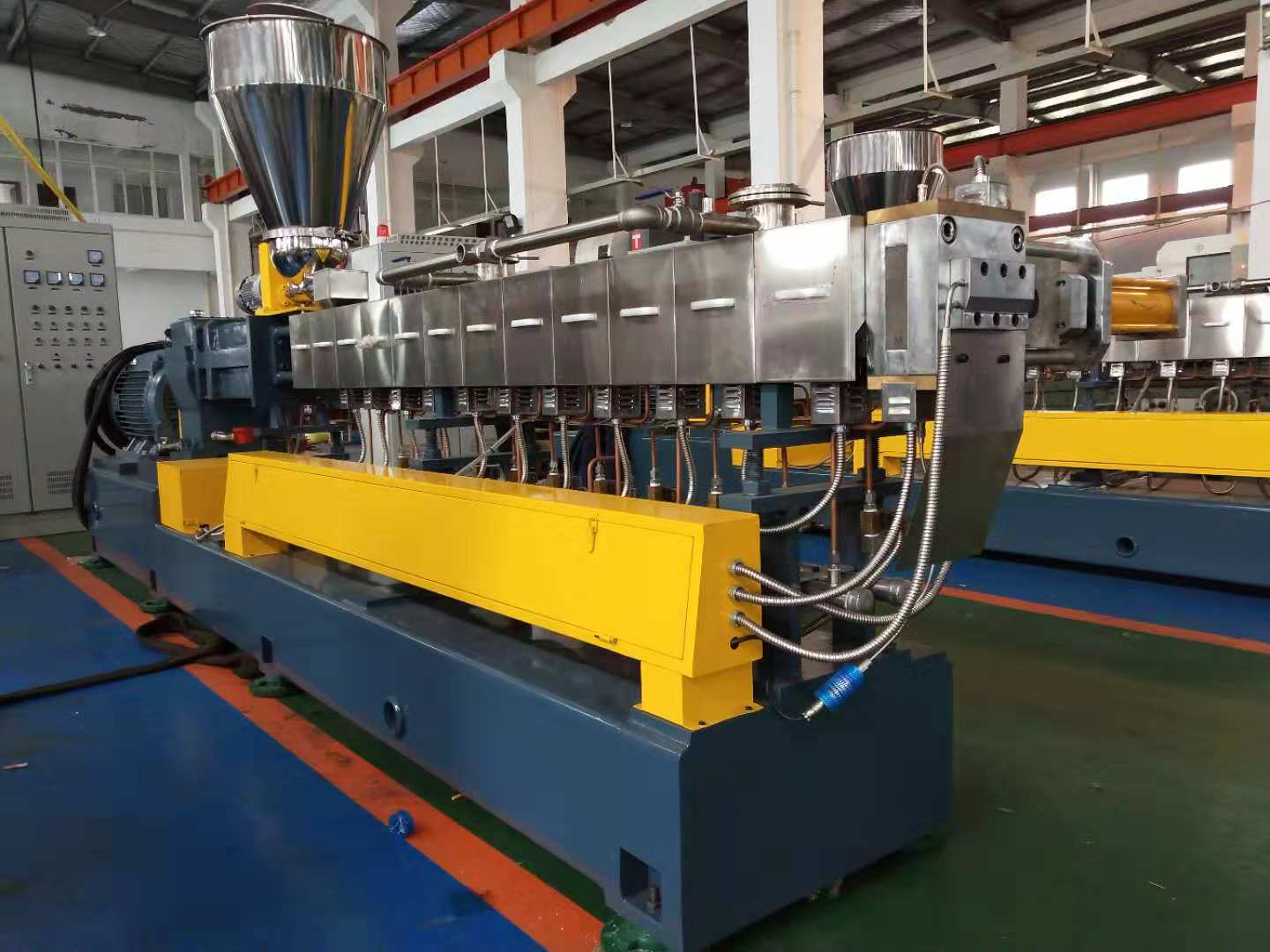 JSH-180雙階式單螺桿擠出機(jī)圖片