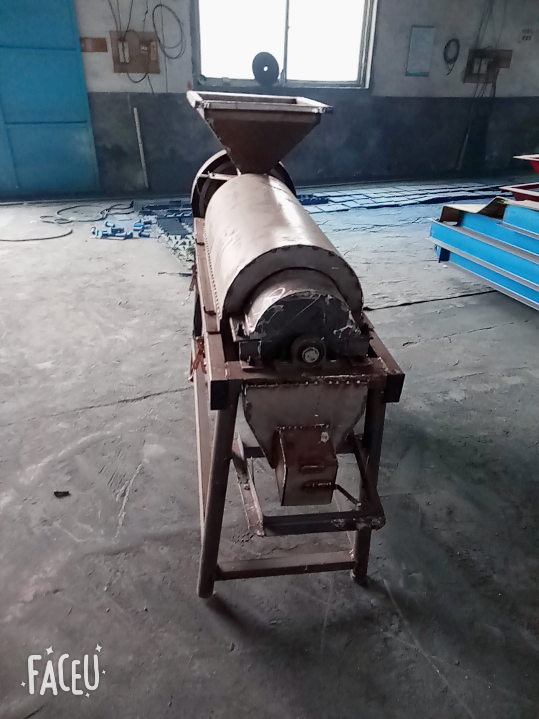 中小型鴿糧玉米拋光機(jī)圖片