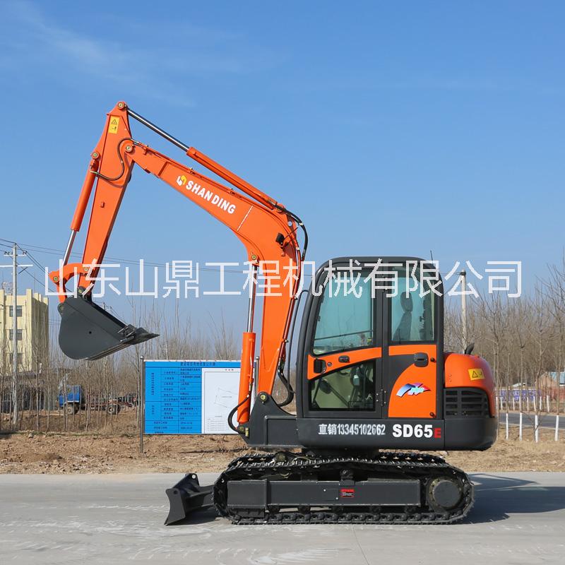 小型挖掘機(jī) 山鼎65型挖溝機(jī)廠家