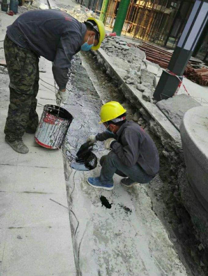 苏州市常熟旧房翻新卫生间改装防水补漏厂家