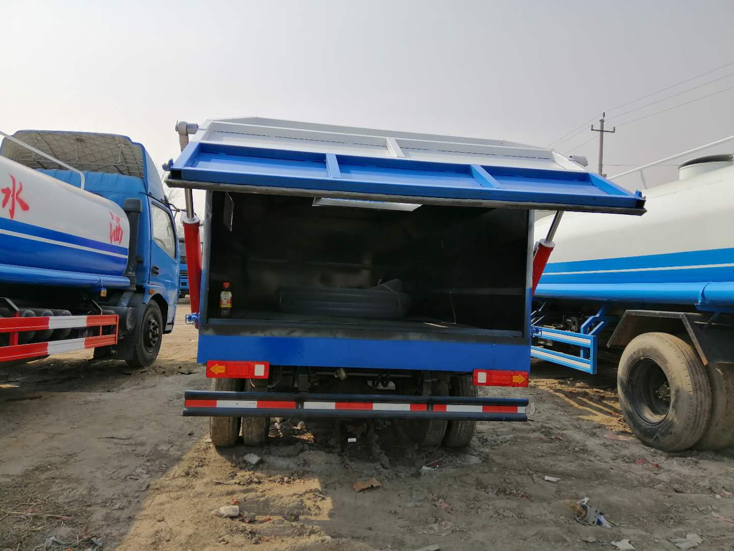 環(huán)衛(wèi)垃圾車圖片/環(huán)衛(wèi)垃圾車樣板圖 (3)