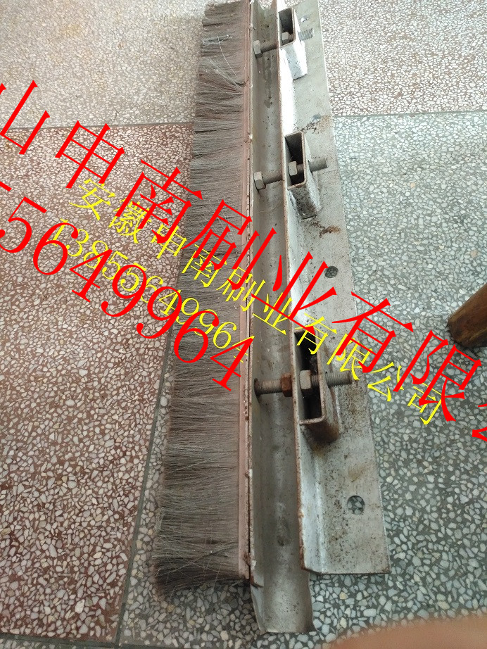 燒結(jié)環(huán)冷機(jī)臺(tái)車煙罩鋼刷式密封圖片/燒結(jié)環(huán)冷機(jī)臺(tái)車煙罩鋼刷式密封樣板圖 (3)