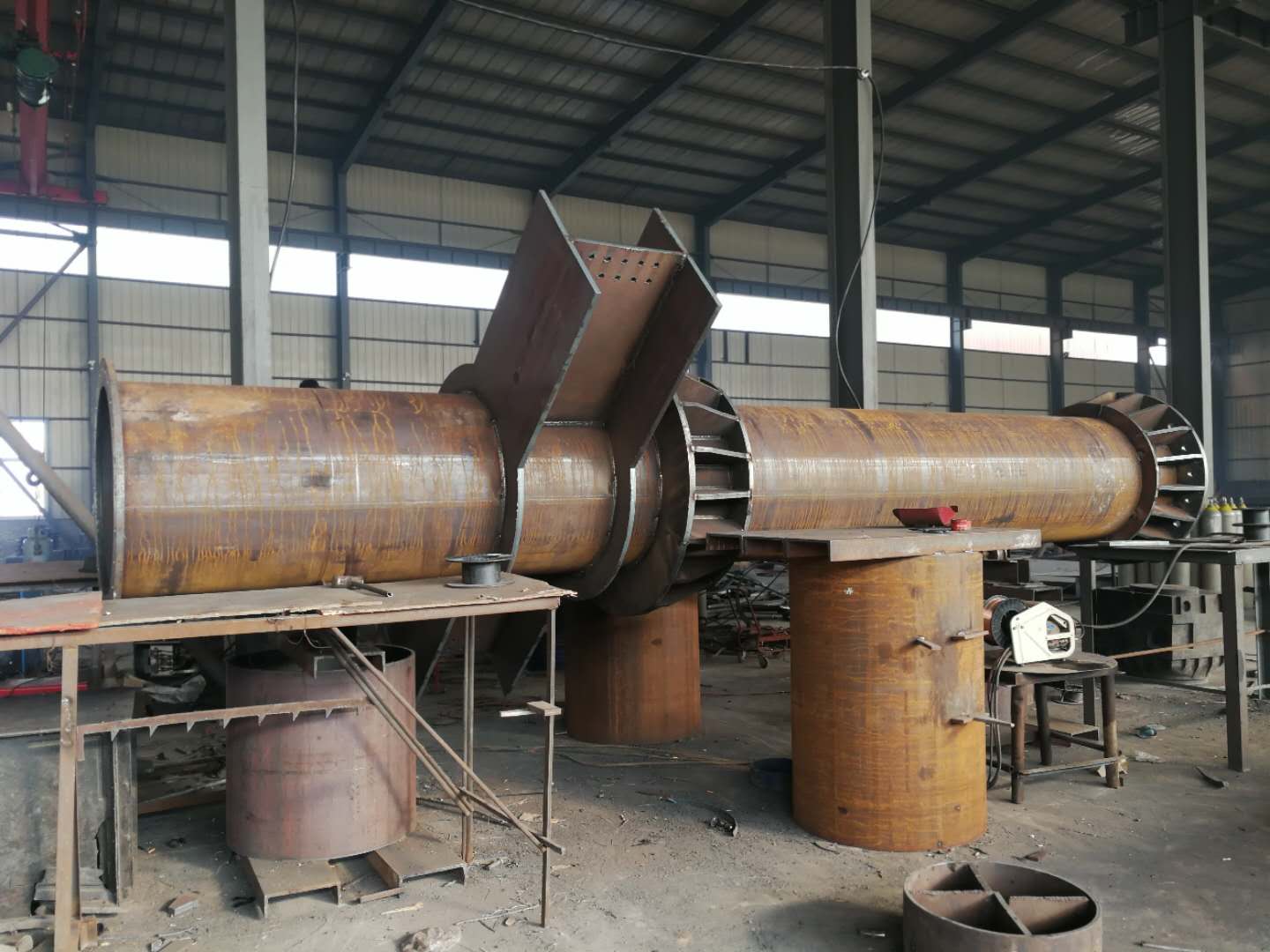 鋼管柱，橋梁鋼管柱，地鐵鋼管柱圖片