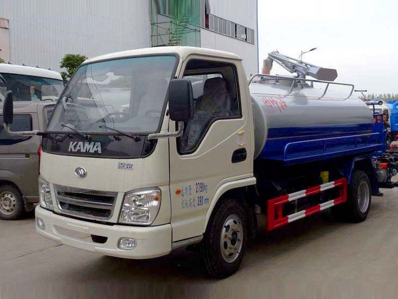 凱馬藍(lán)牌吸糞車圖片