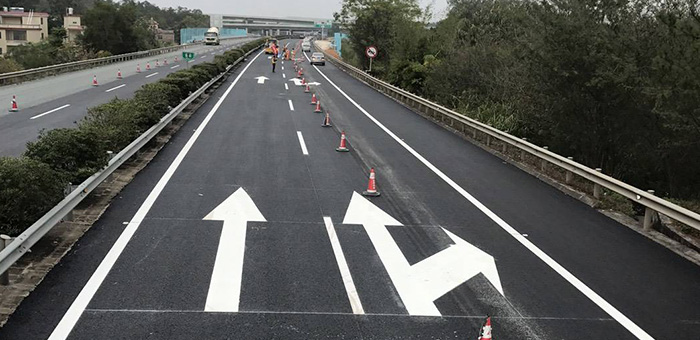 深圳光明【熱熔劃線】路易通劃線價(jià)格_優(yōu)質(zhì)熱熔車位劃線在哪里