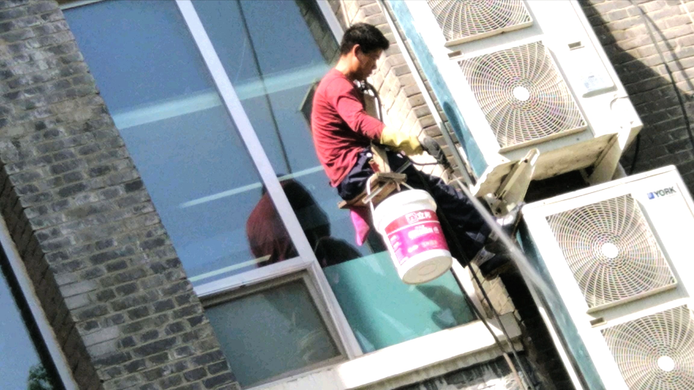 蜘蛛人空調(diào)安裝、圖片