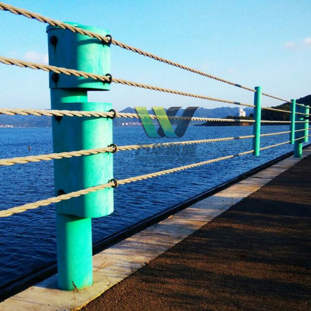 萬華公路鋼索纜索護(hù)欄 市政道路防撞圍欄 提供設(shè)計到施工服務(wù) 纜索護(hù)欄