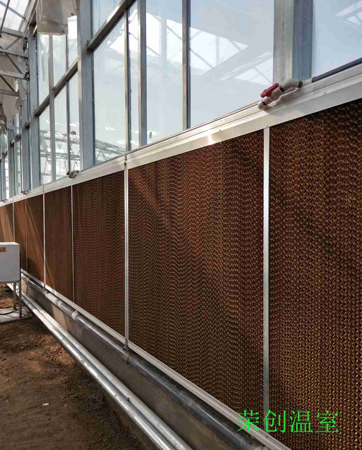 連棟全玻璃溫室 連棟PC陽(yáng)光板溫圖片