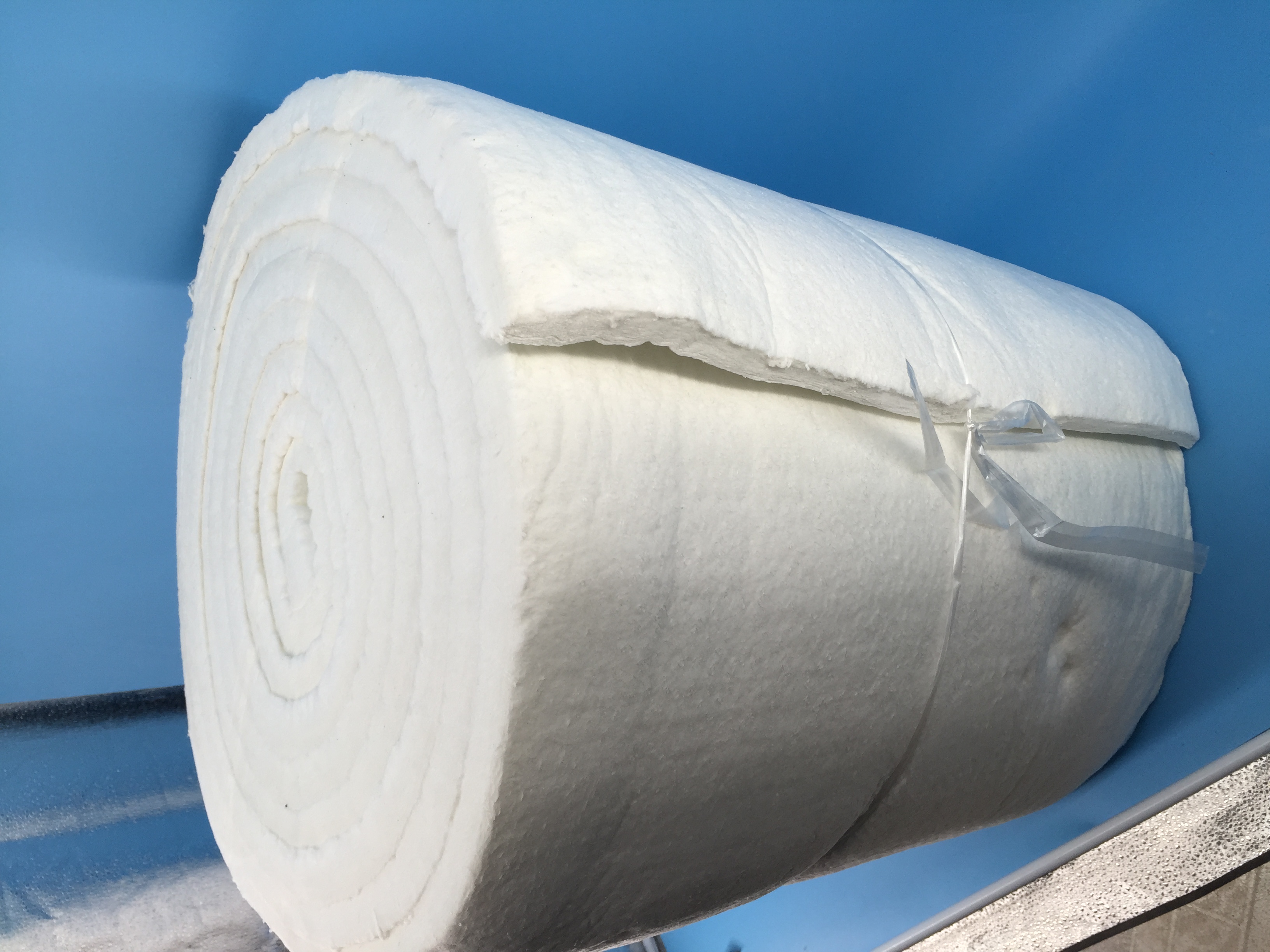 保溫棉 硅酸鋁保卷毯 纖維卷毯圖片