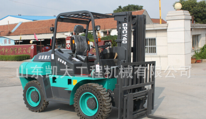 四驅(qū)越野叉車(chē)供應(yīng)商圖片/四驅(qū)越野叉車(chē)供應(yīng)商樣板圖 (4)