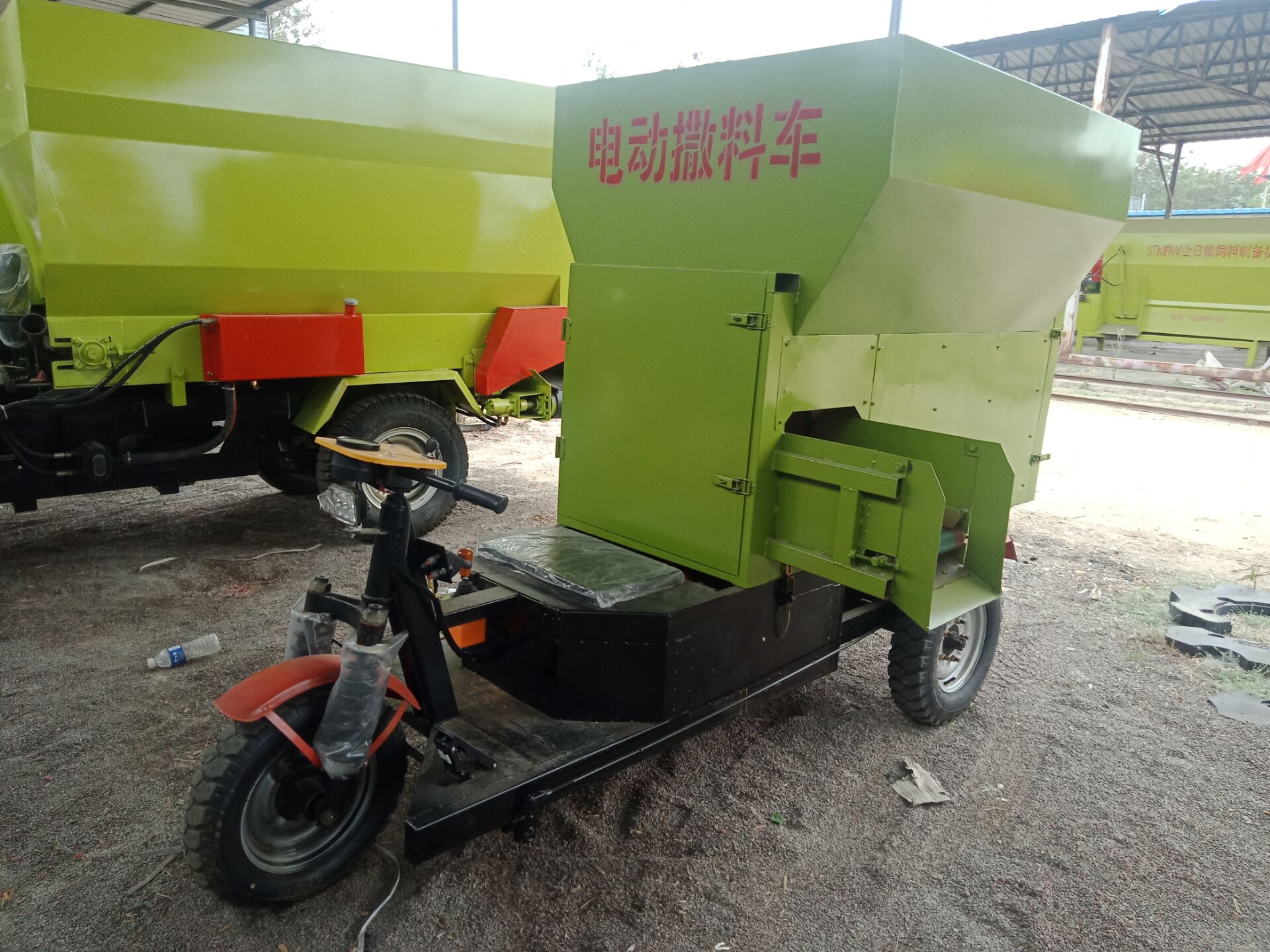 正坤電動(dòng)撒料車圖片/正坤電動(dòng)撒料車樣板圖 (4)