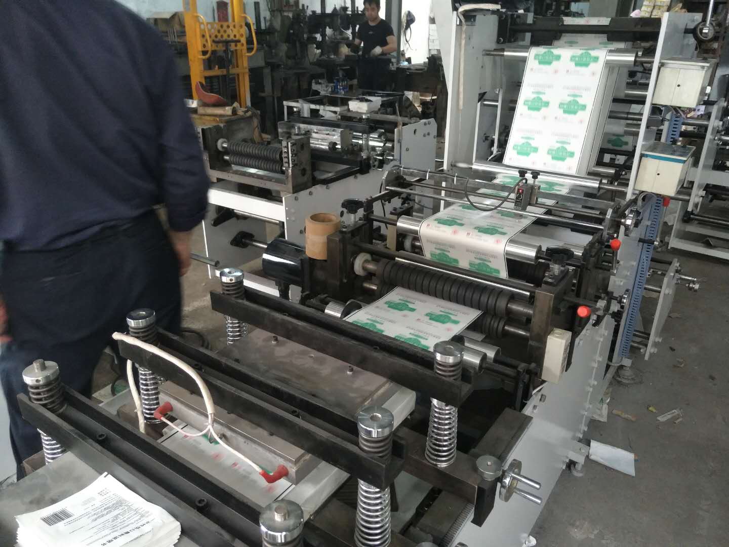 分切機(jī)圖片/分切機(jī)樣板圖 (4)