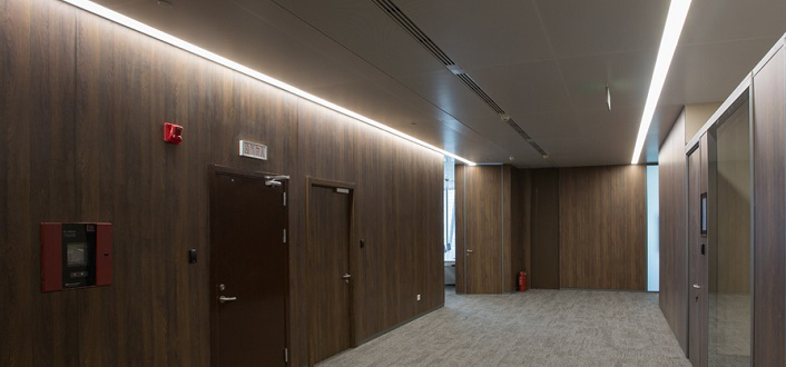 武漢威盛亞防火板臺面操作臺圖片