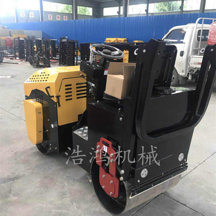 全液壓座駕式壓路機(jī)雙鋼輪壓土機(jī)圖片/全液壓座駕式壓路機(jī)雙鋼輪壓土機(jī)樣板圖 (3)