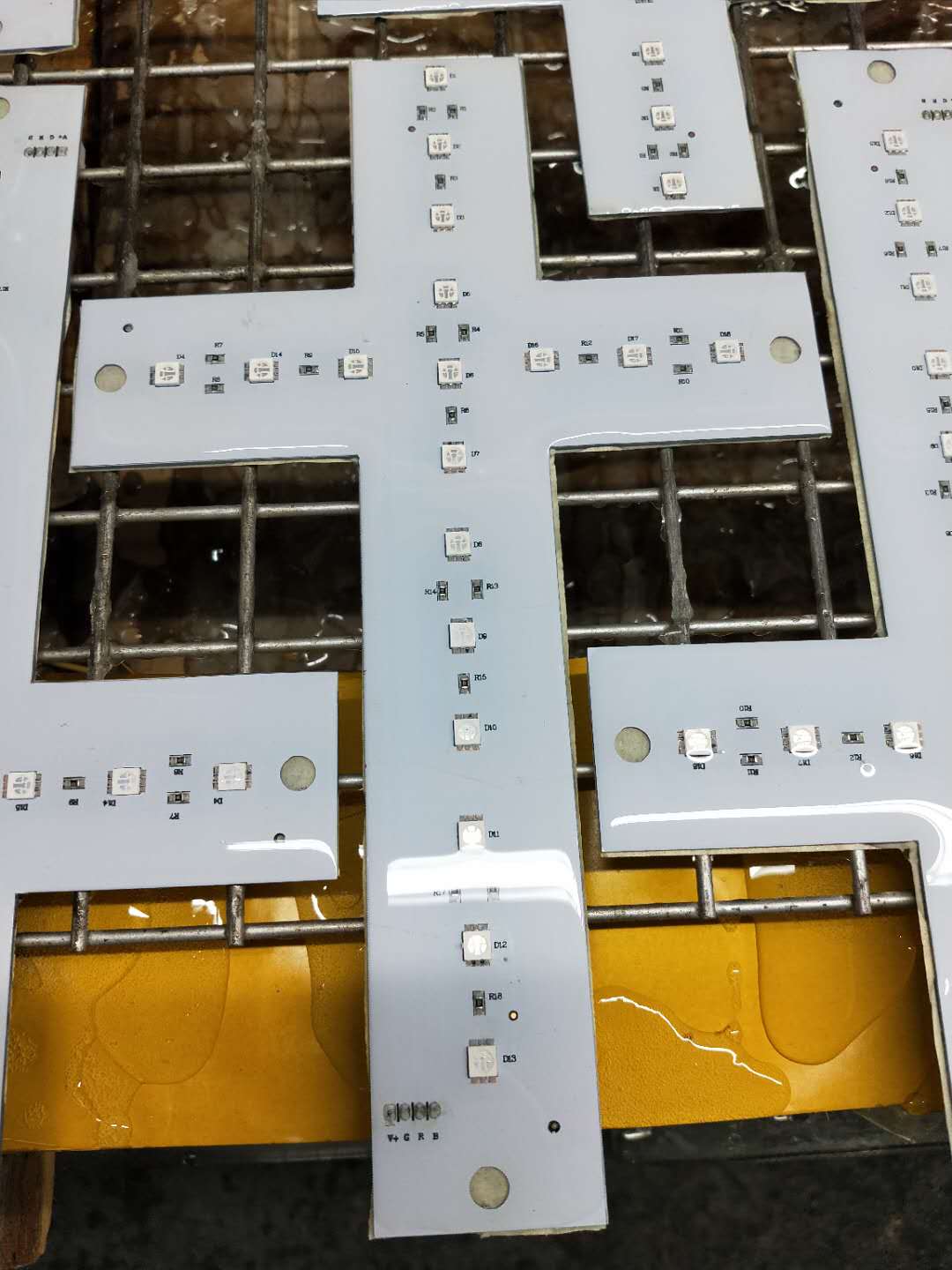 LED滴膠加工圖片/LED滴膠加工樣板圖 (3)