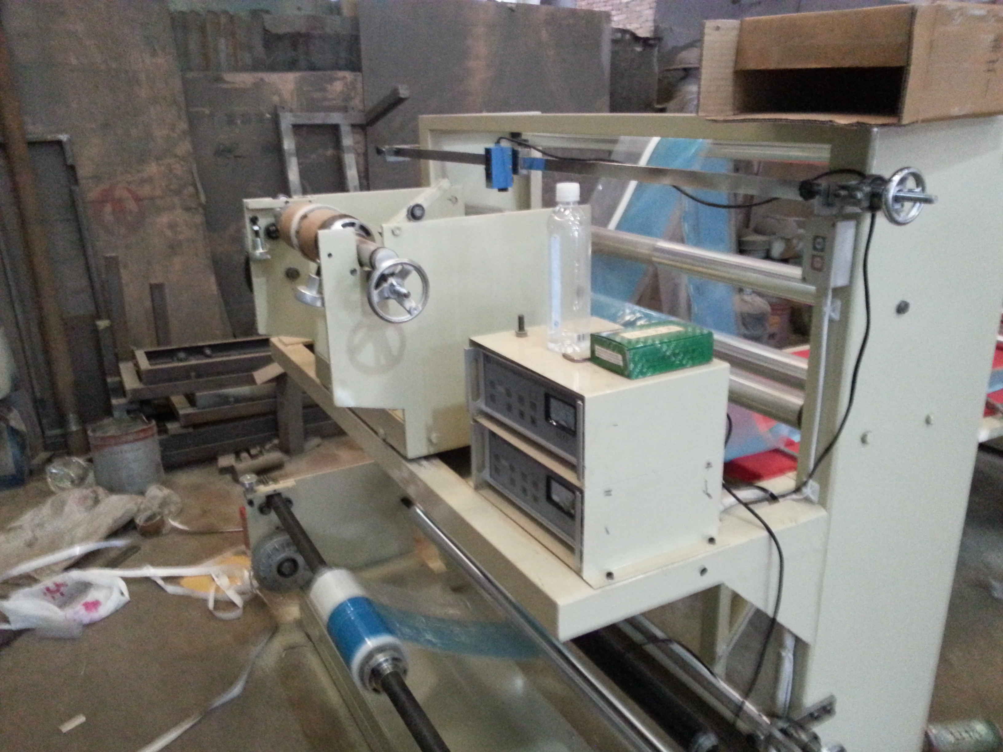 雙折折邊機(jī)圖片