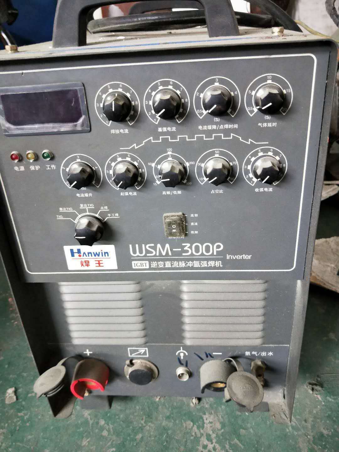 二手二氧化焊機(jī)圖片