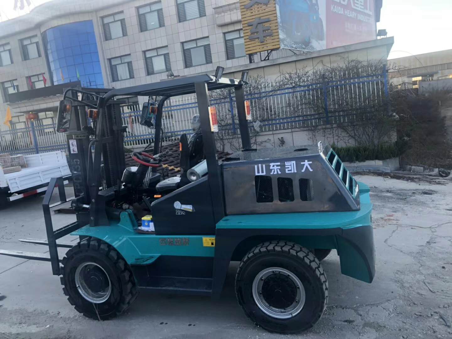 泥路專用四驅(qū)后轉(zhuǎn)向越野叉車圖片/泥路專用四驅(qū)后轉(zhuǎn)向越野叉車樣板圖 (4)