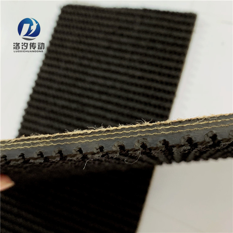 黑色草紋橡膠輸送帶圖片